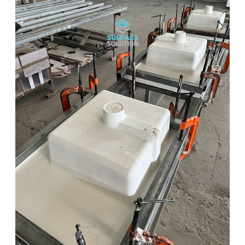 solid surface bathtub
